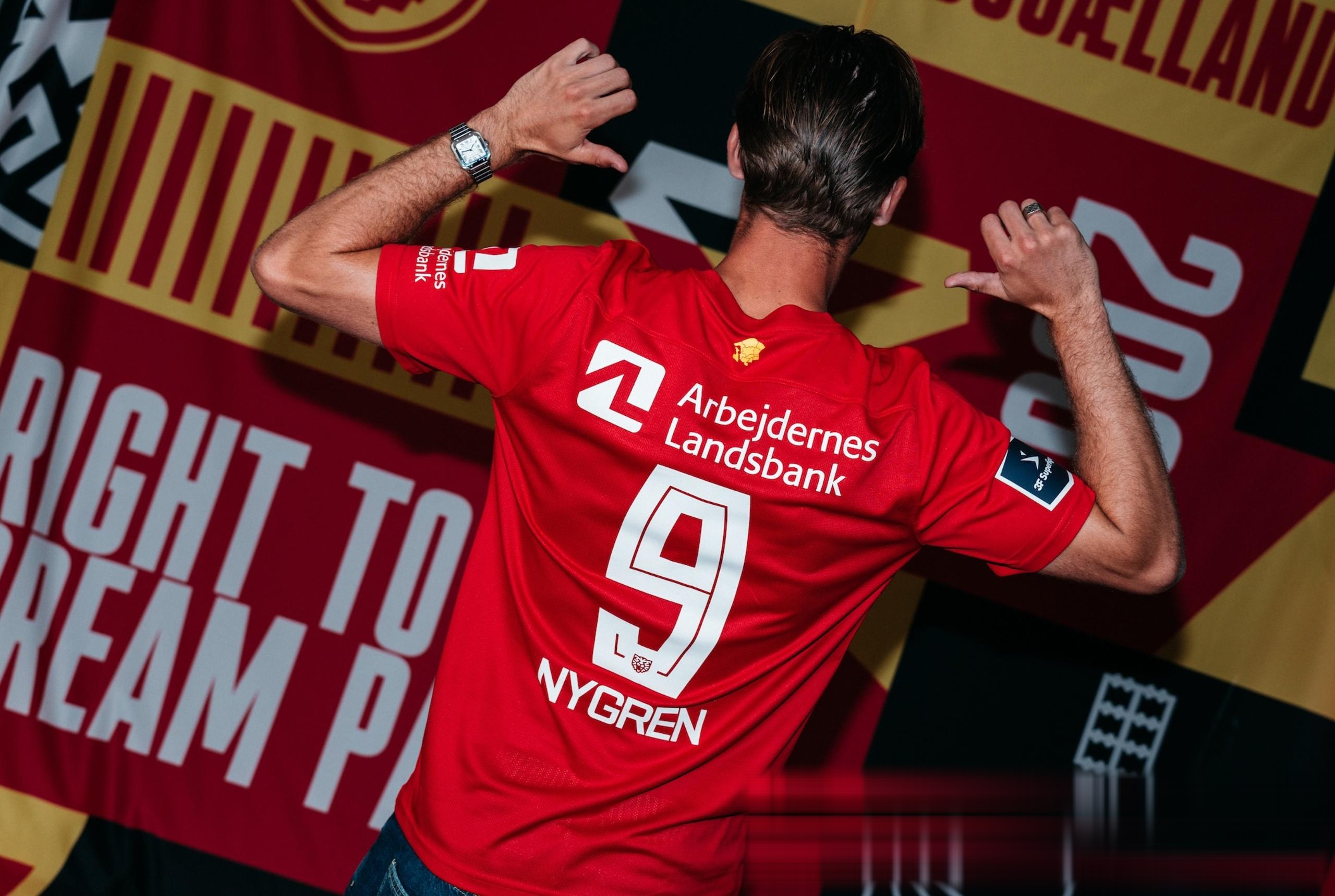 包含丹麦强势瑞典,范佩西统治全场的词条 包含丹麦强势瑞典,范佩西统治全场的词条