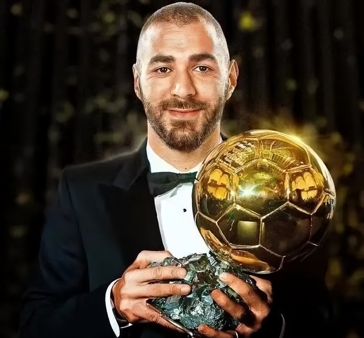 九游娱乐官方网站-比利时绝地反击乌拉圭，本泽马打破历史纪录的简单介绍