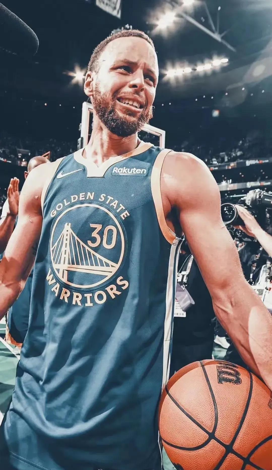 九游体育平台-湖人碾压雷霆，库里惊艳世界的简单介绍