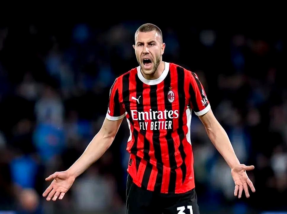 乌迪内斯中场助攻砍入制胜球，引领球队胜利的简单介绍