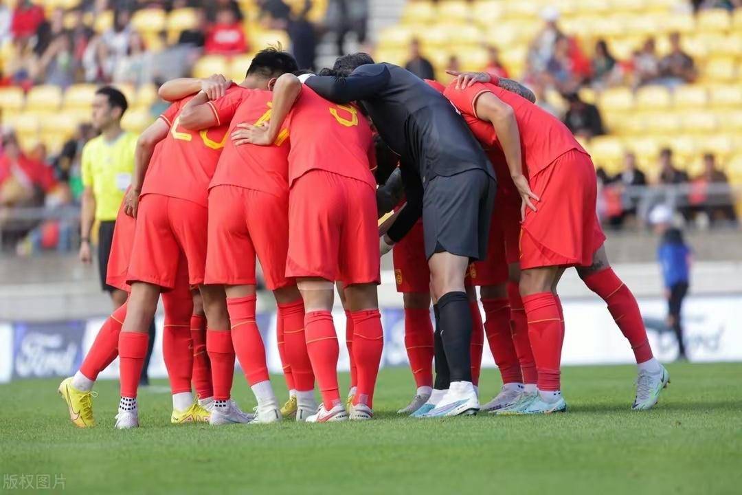 关于欧预赛揭幕战即将开打，球队备战兴致高昂的信息