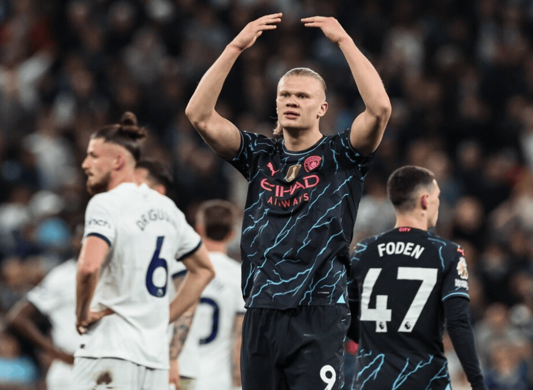 曼城豪取客场胜利，挺进半决赛