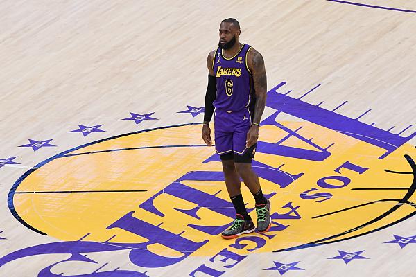 江西队球员状态回升，季后赛有望