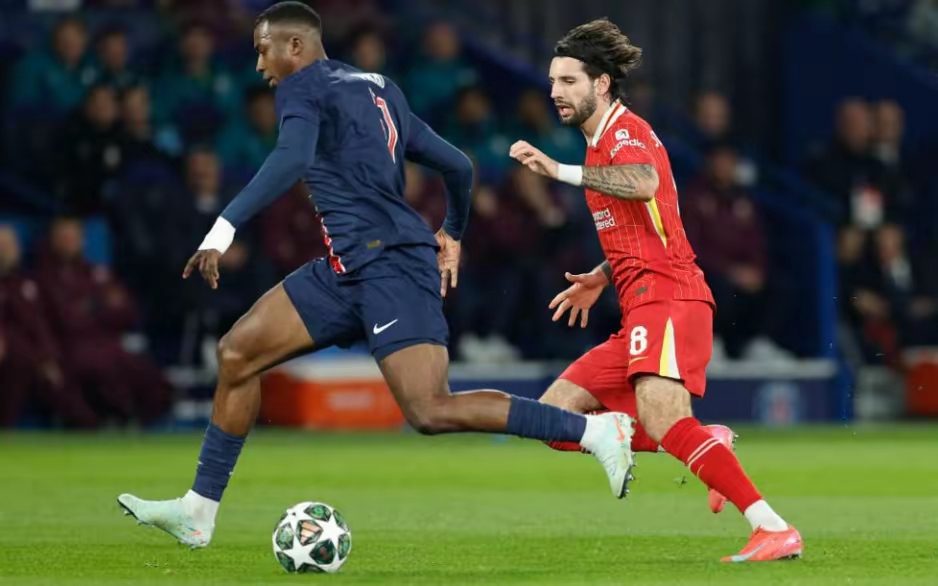 巴黎圣日耳曼客场连败，球迷情绪低迷的简单介绍