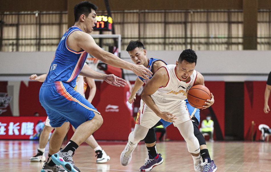 九游体育平台-包含步行者完胜吉林队，王哲林刷新纪录的词条