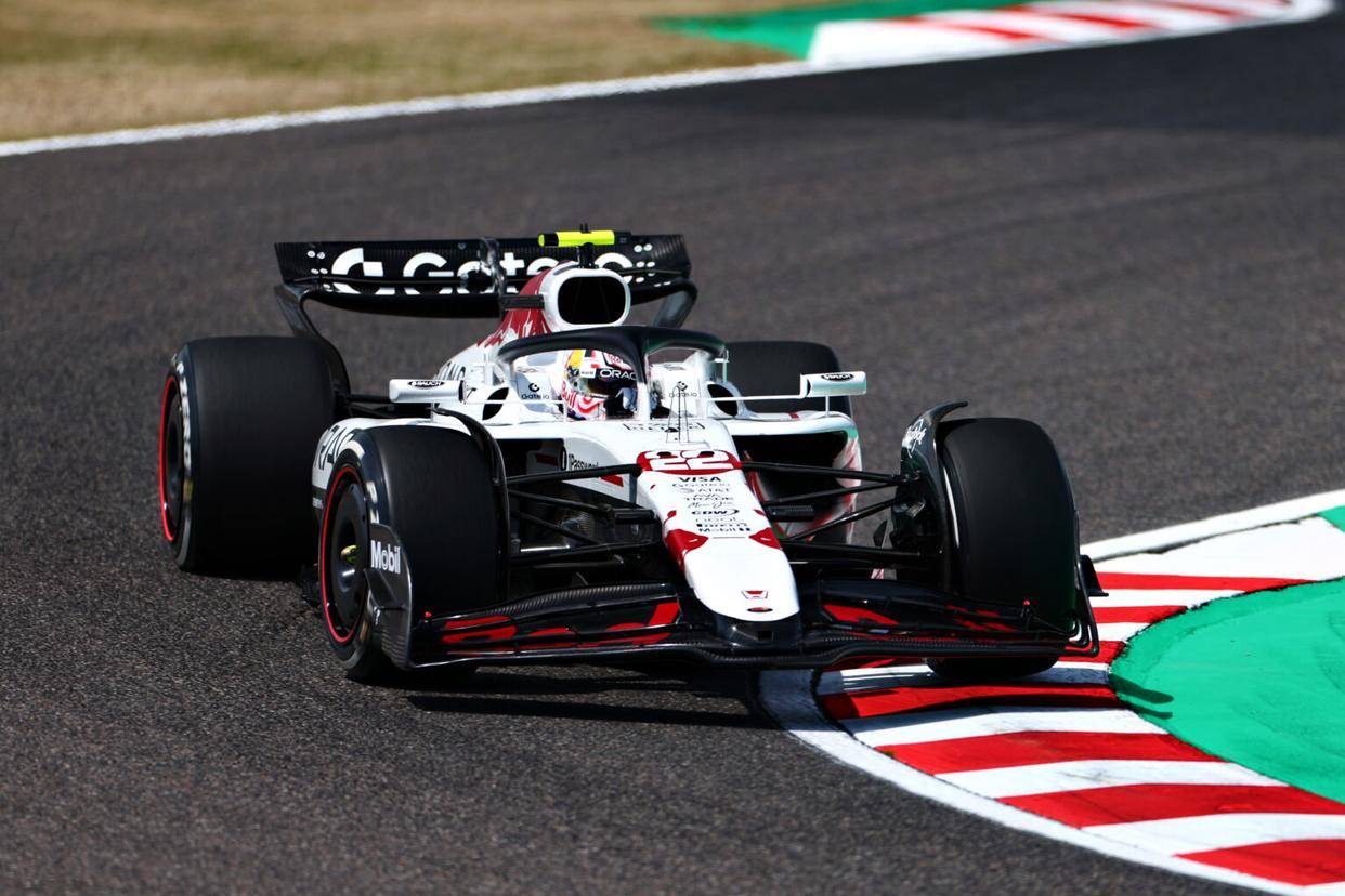 九游娱乐入口-包含索伯车队完胜红牛二队，维斯塔潘统治全场的词条